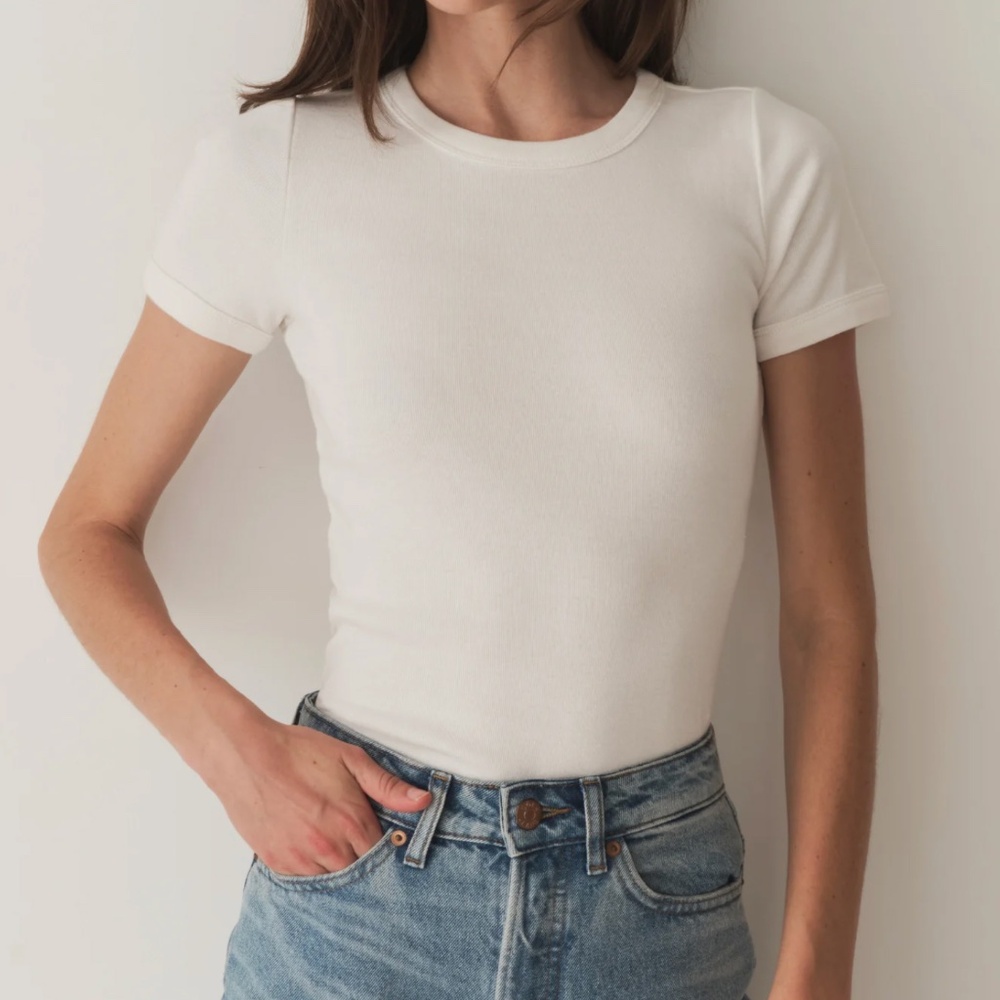 Doen Vivi Tee, 90's baby t-shirt size small in salt white